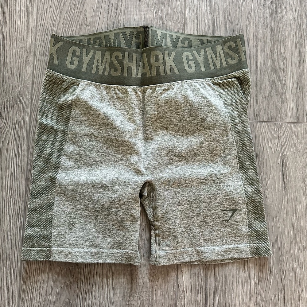 Women’s Gymshark Short.